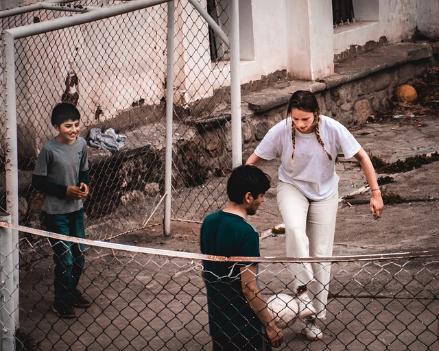 对飚！贝恩单节10分1篮板&布伦森10分2助攻